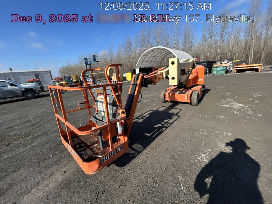 2020 JLG E400AJPN