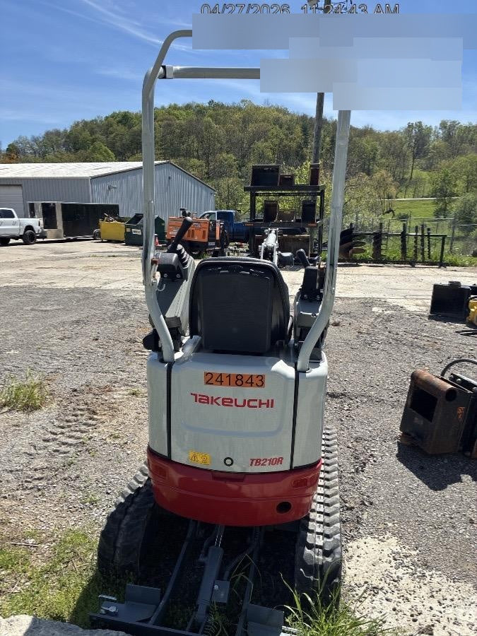 2022 TAKEUCHI TB210R