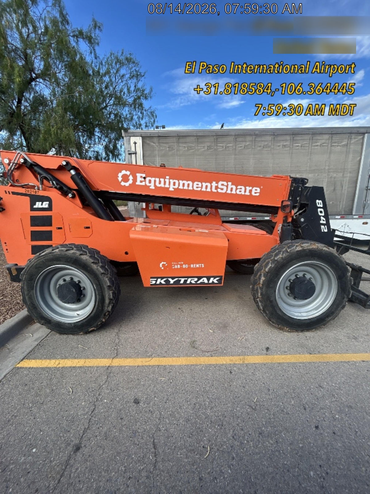 2022 SKYTRAK 8042
