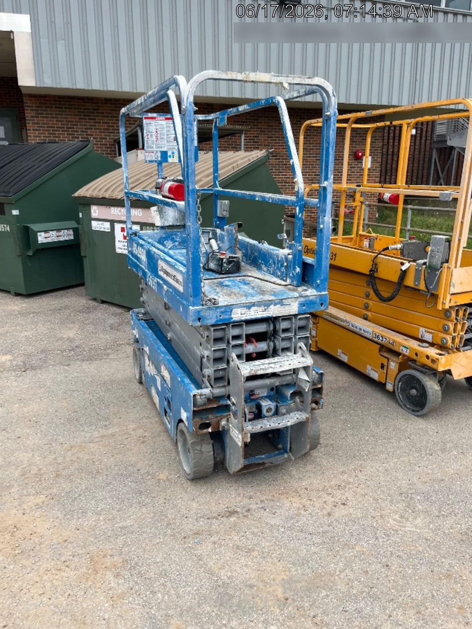 2019 Genie GS-1930 Fixed rails with chain Entry