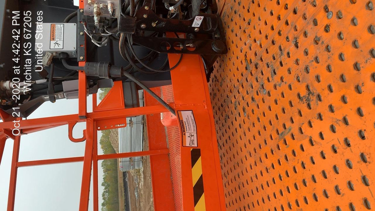 2020 JLG 660SJ