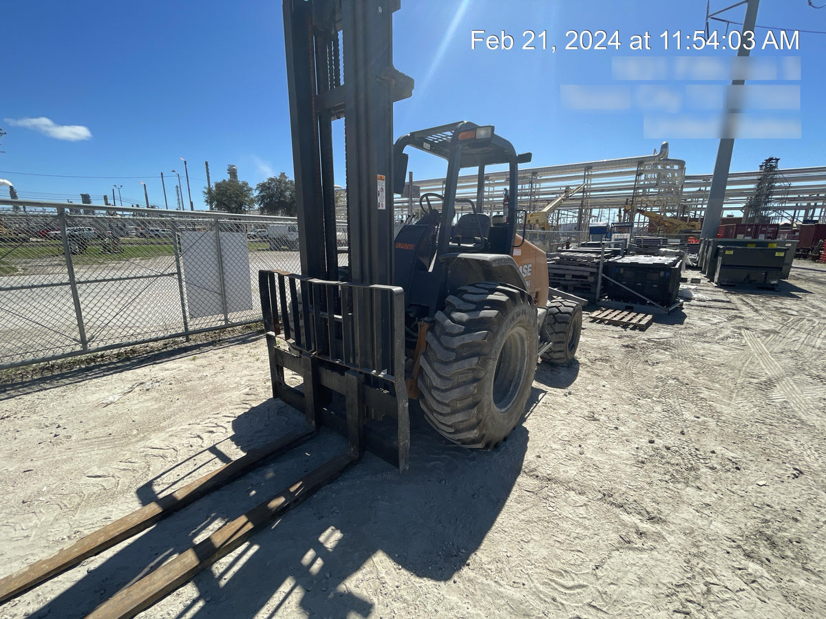 2021 CASE 588H