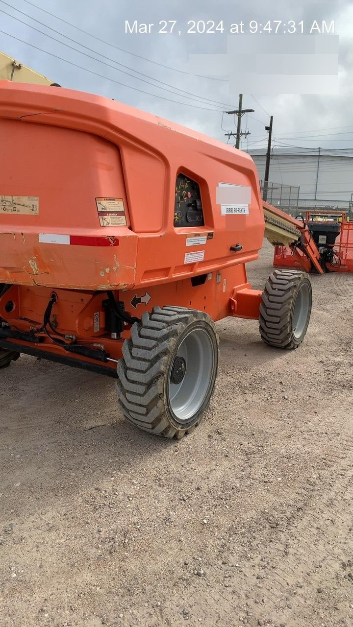 2019 JLG 660SJ
