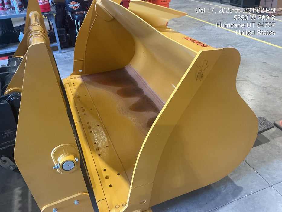 2025 JOHN DEERE 2.75 cu yd Wheel Loader Bucket - John Deere