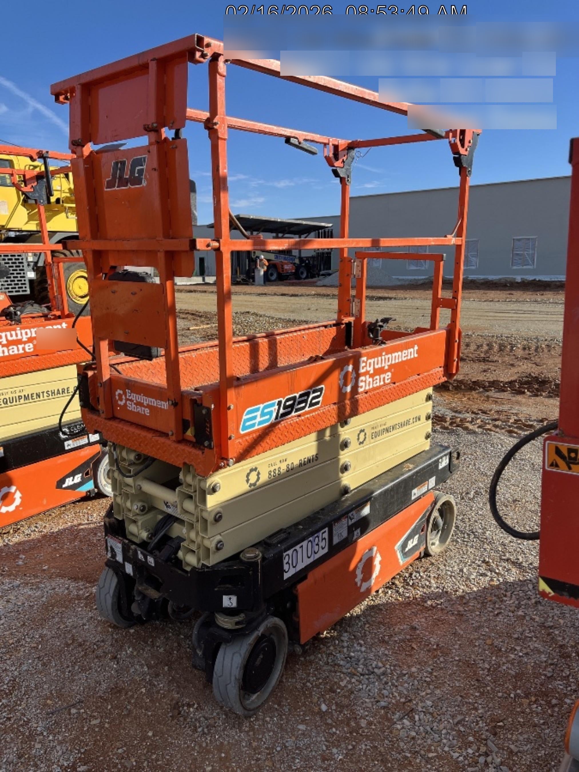 2023 JLG ES1932