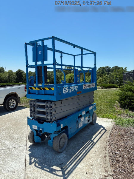 2023 GENIE GS-2632