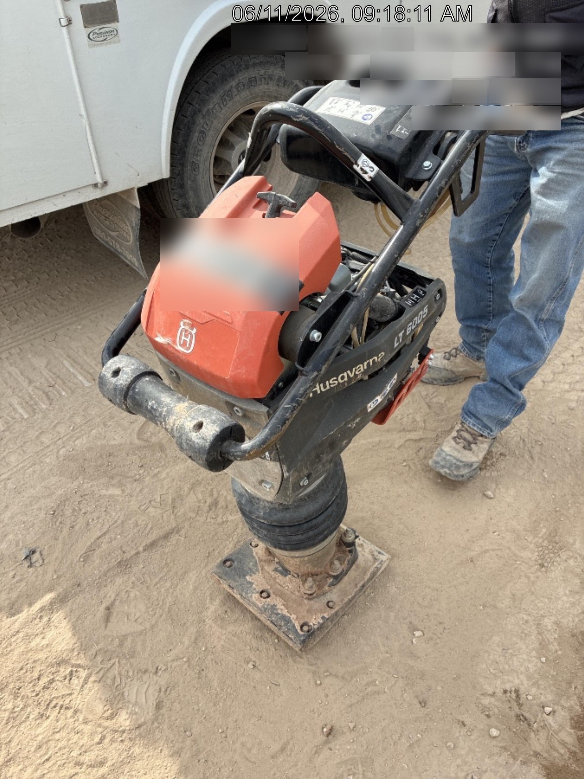 2025 HUSQVARNA LT6005