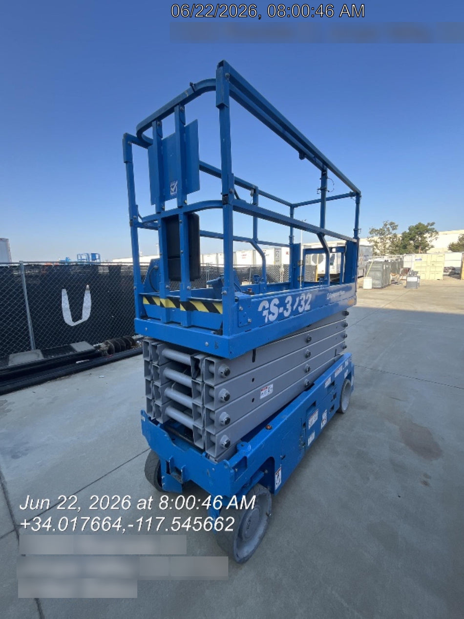 2022 GENIE GS-3232