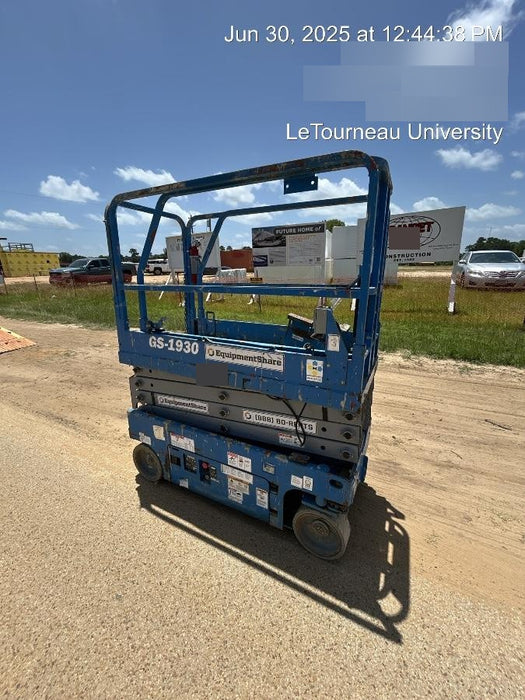 2019 Genie GS-1930 Fixed Rails with Chain Entry