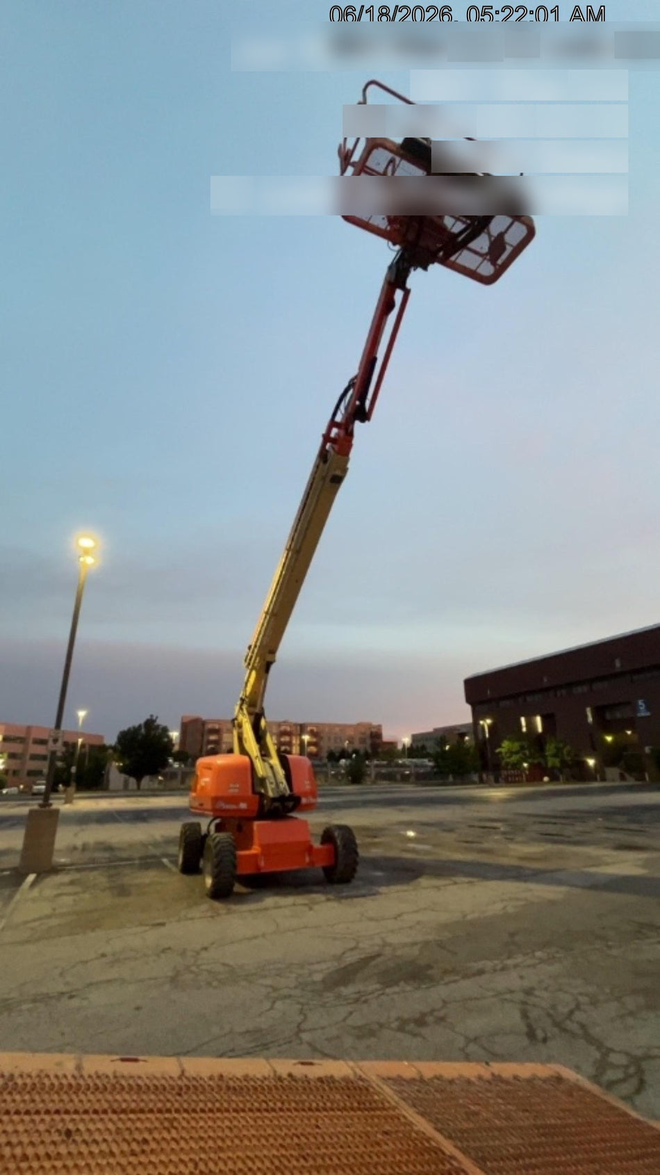 2022 JLG 660SJ