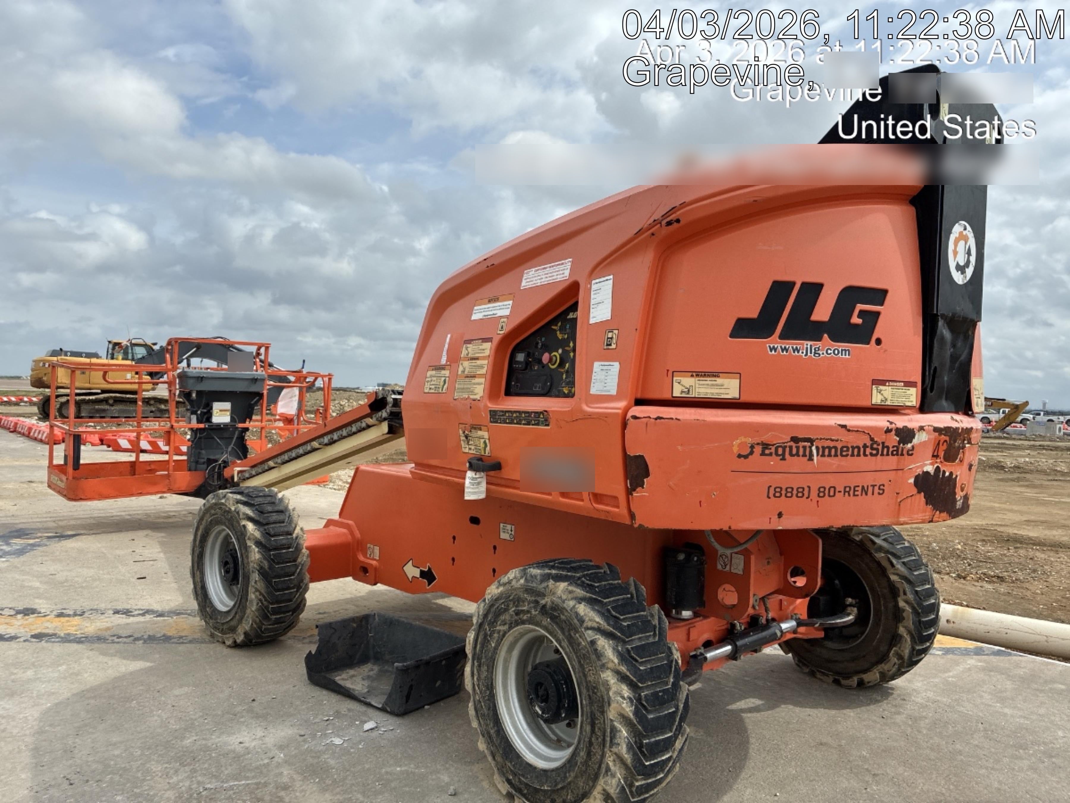 2019 JLG 400S