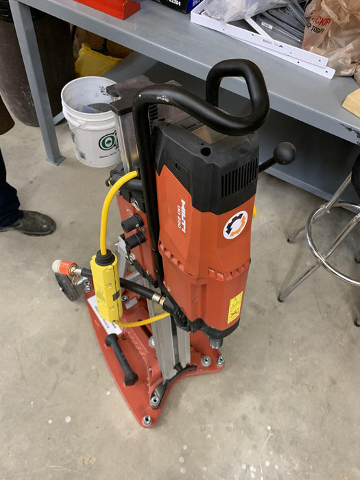 2021 HILTI DD250E