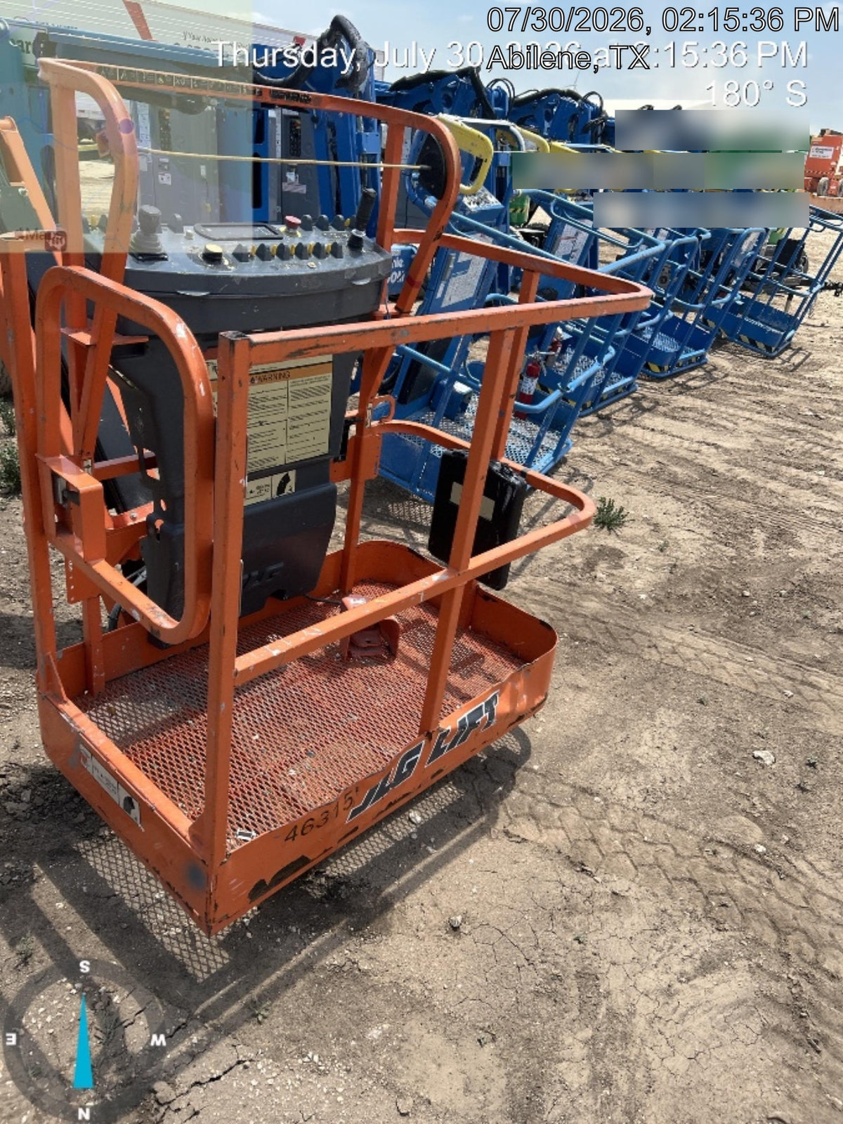 2019 JLG E300AJP