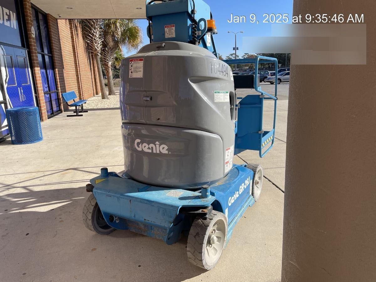 2020 GENIE GR-26J