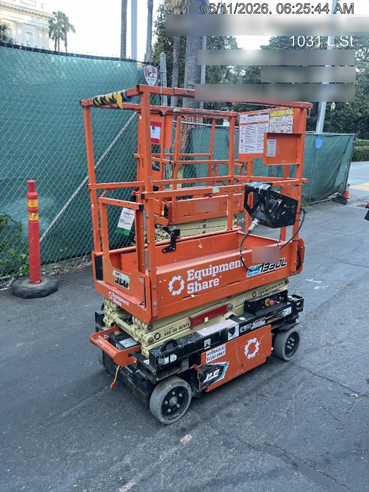 2022 JLG ES1330L