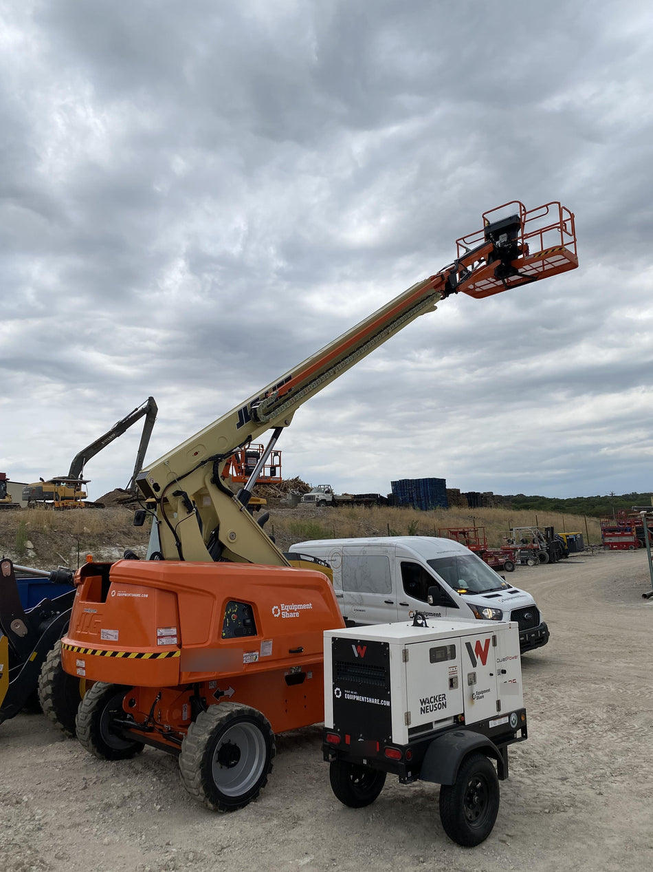 2022 JLG 660SJ