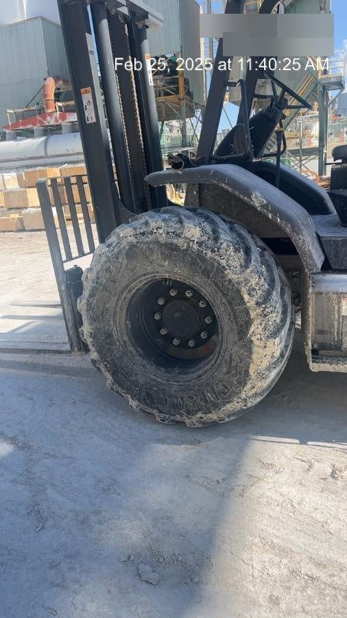 2023 CASE 588H