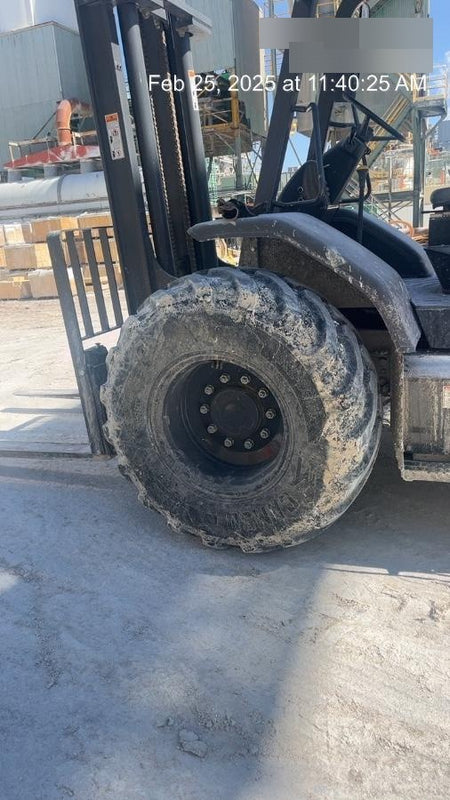 2023 CASE 588H