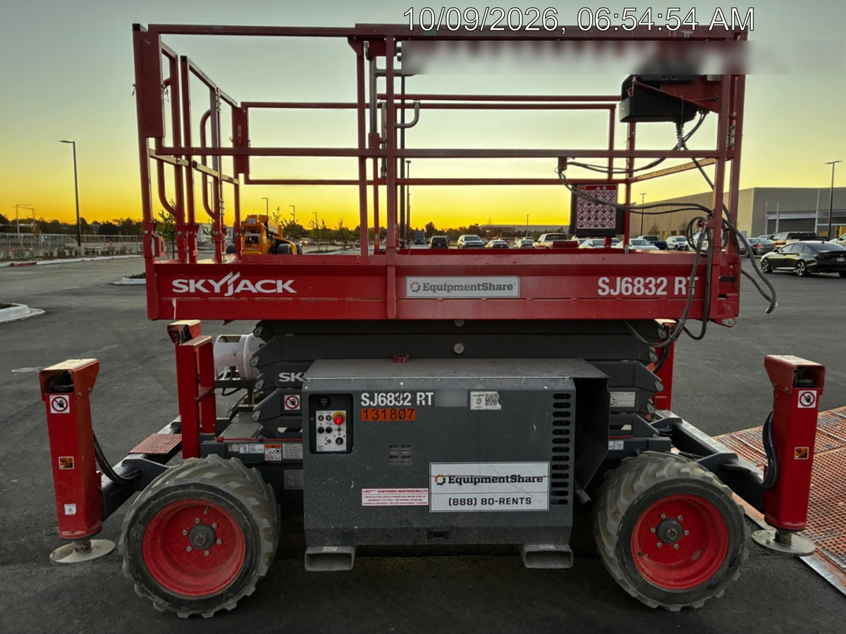 2021 SKYJACK SJ6832 RT