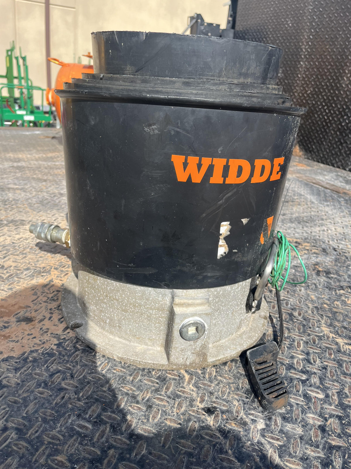 2022 WIDDER 20008