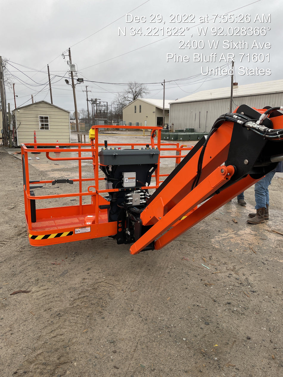 2022 JLG 600AJ