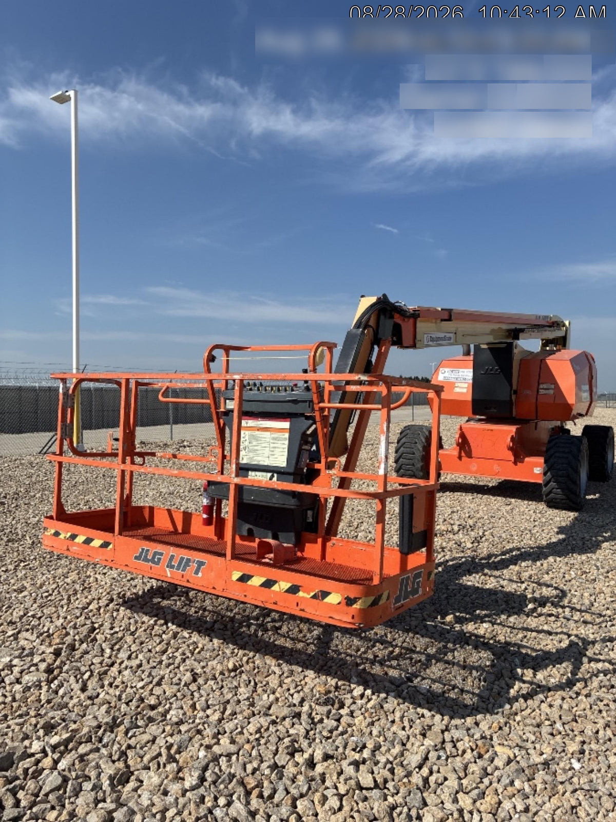 2022 JLG 800AJ