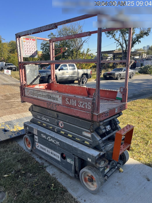 2015 Skyjack SJIII-3219 19' Scissor Lift
