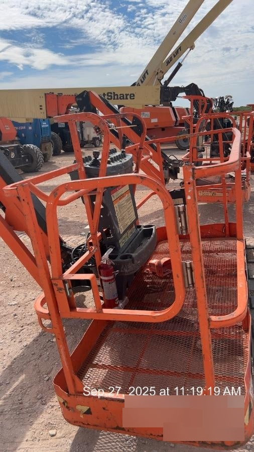2021 JLG 860SJ