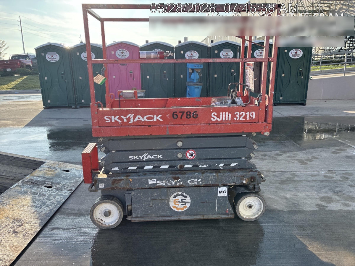 2018 SKYJACK SJIII-3219