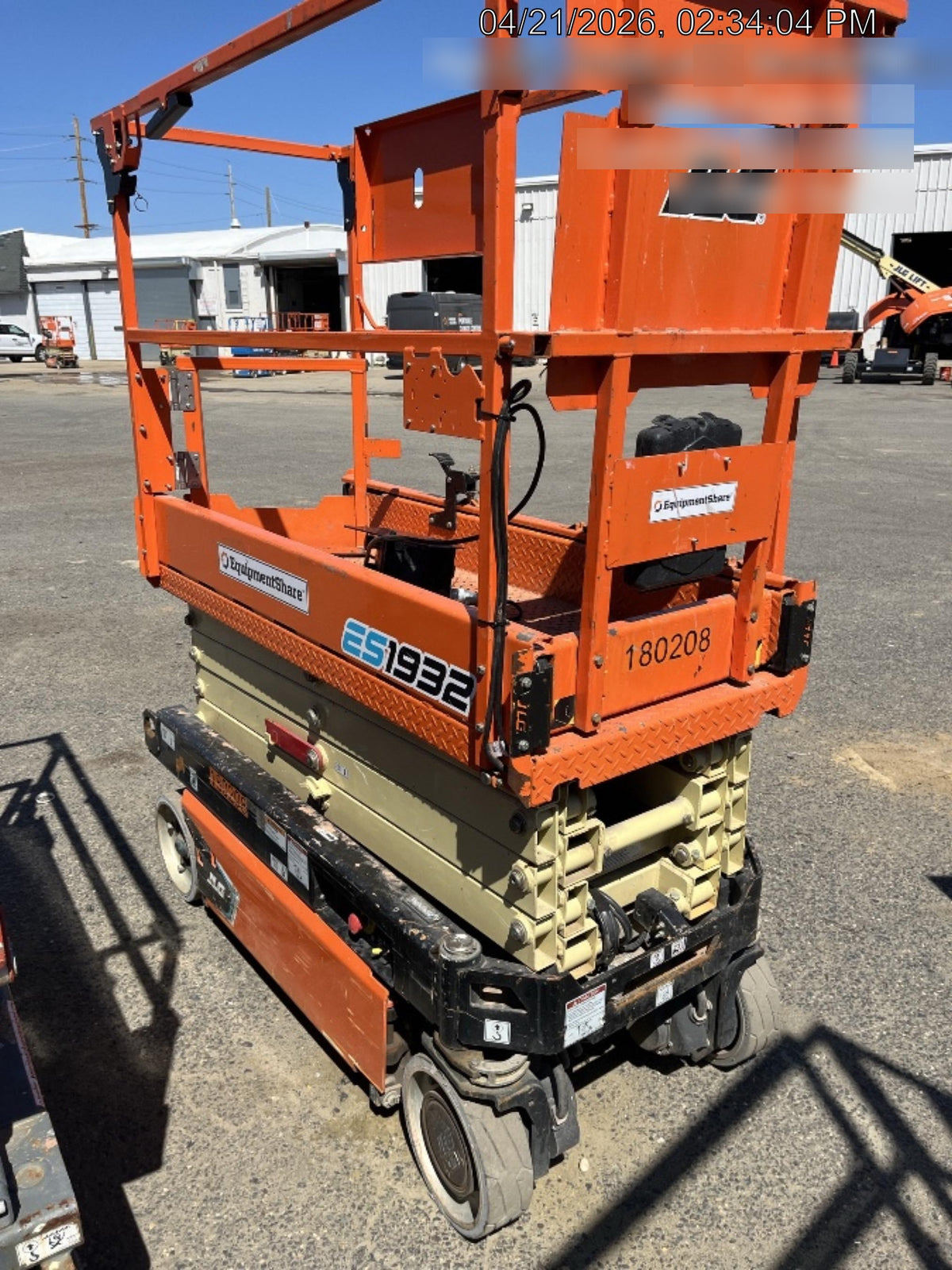 2021 JLG ES1932