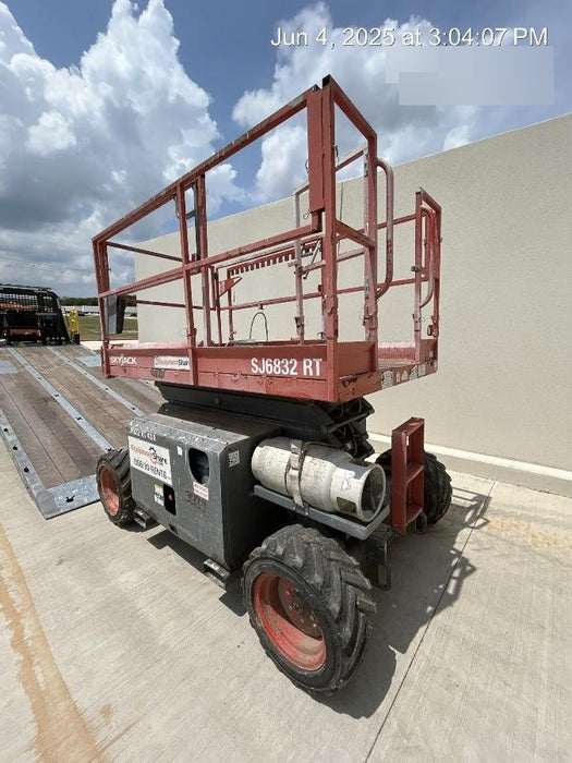 2018 SKYJACK SJ6832 RT
