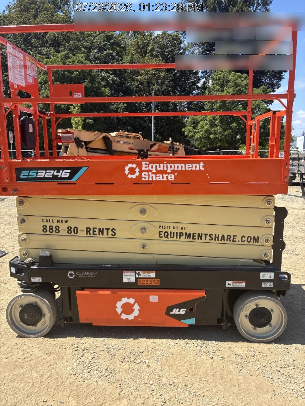 2025 JLG ES3246