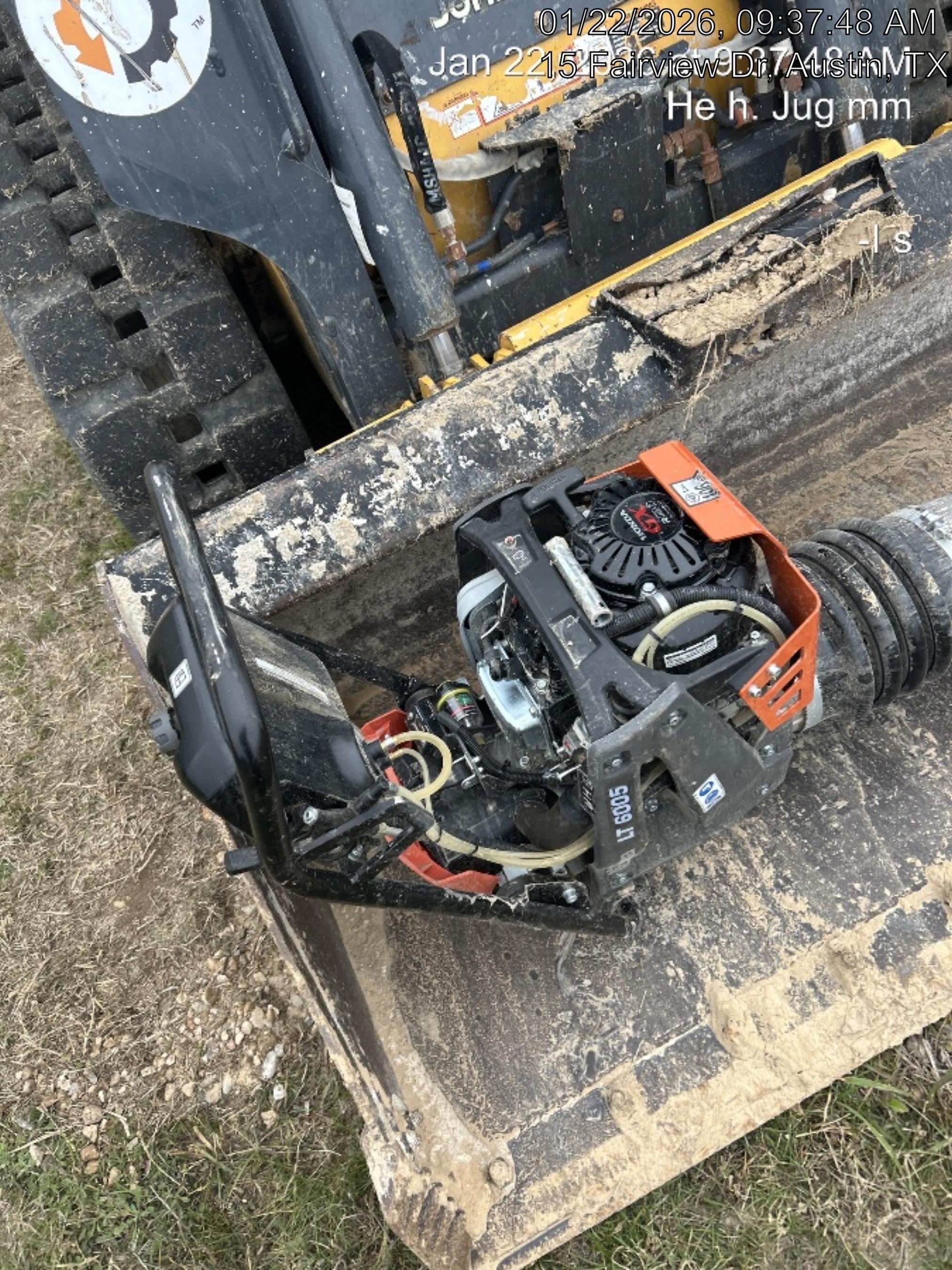 2025 HUSQVARNA LT6005