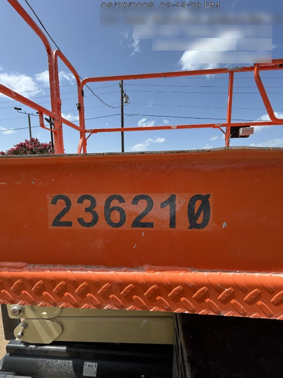 2022 JLG RT4069