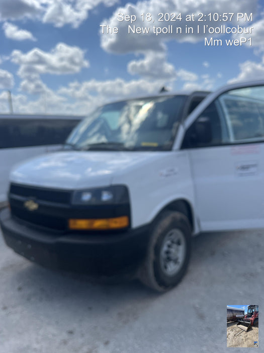 2023 CHEVROLET Express Van - Rental