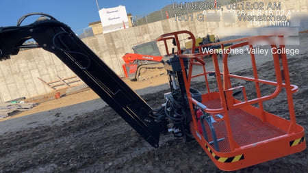 2025 JLG 660SJ