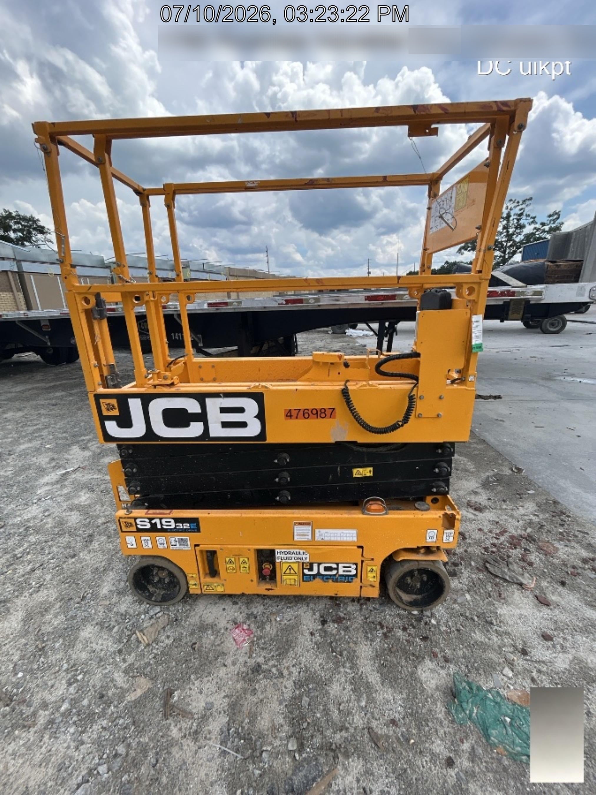 2024 JCB S1932E