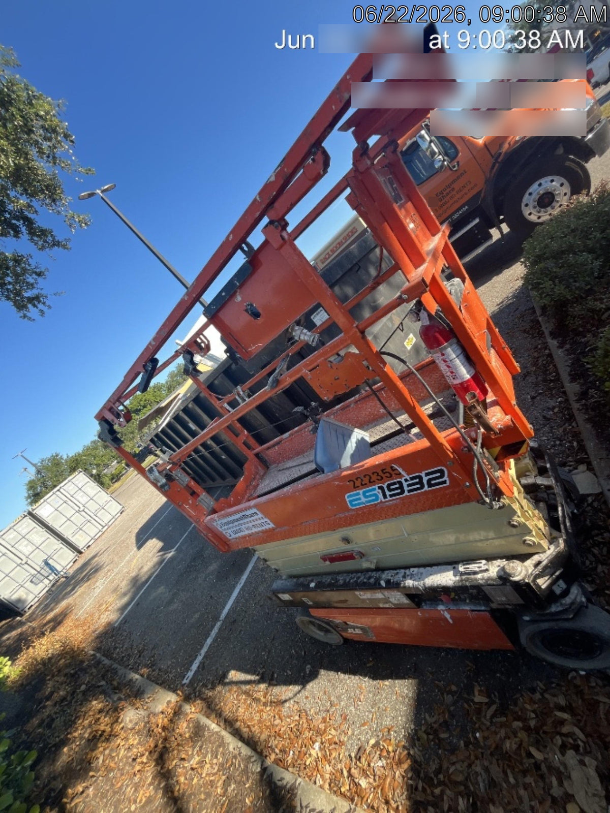 2022 JLG ES1932