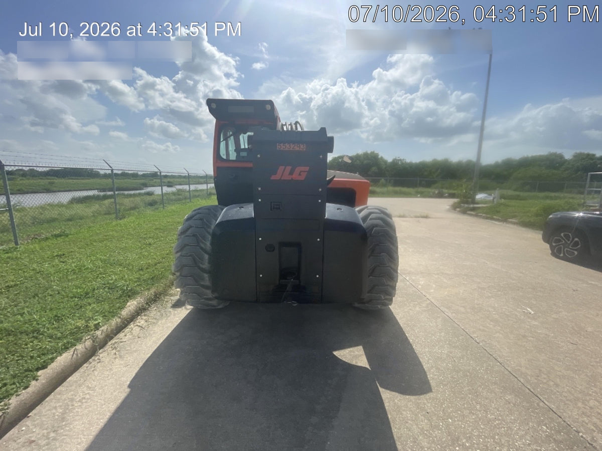 2025 JLG 1732