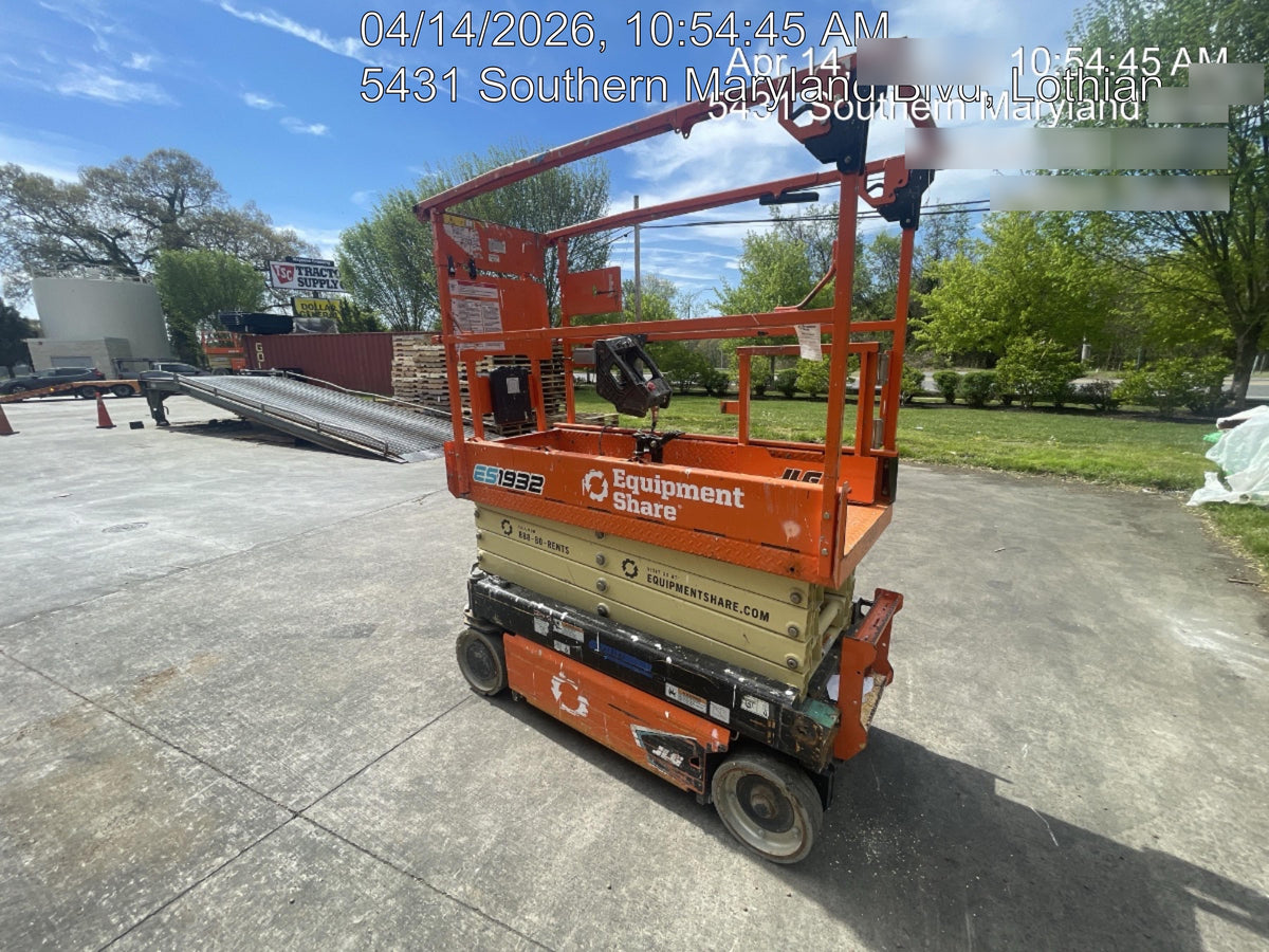 2022 JLG ES1932
