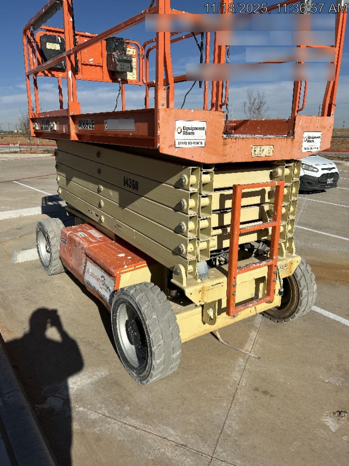 2019 JLG 4069LE