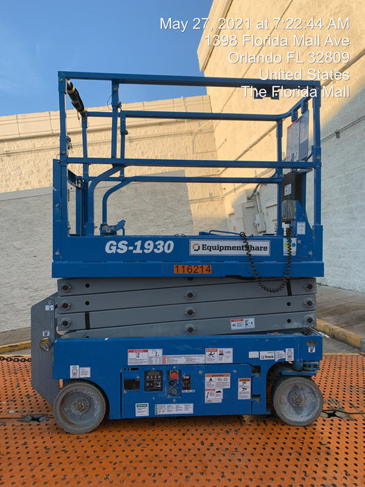 2020 Genie GS-1930 Solid Non Marking Tires, Beacon, Folding rails with half height swing gate