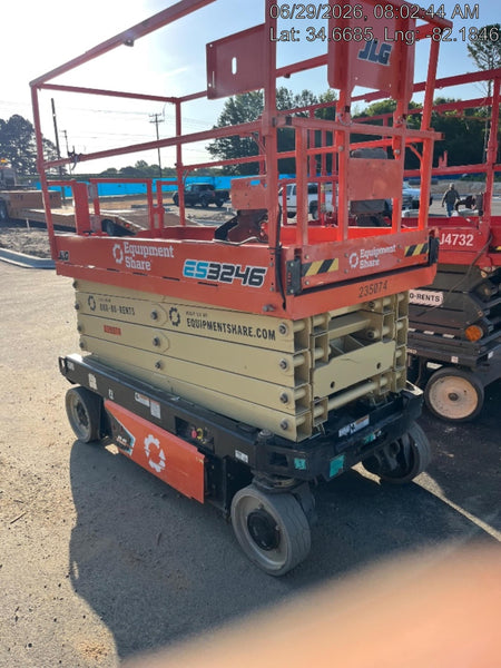 2022 JLG ES3246