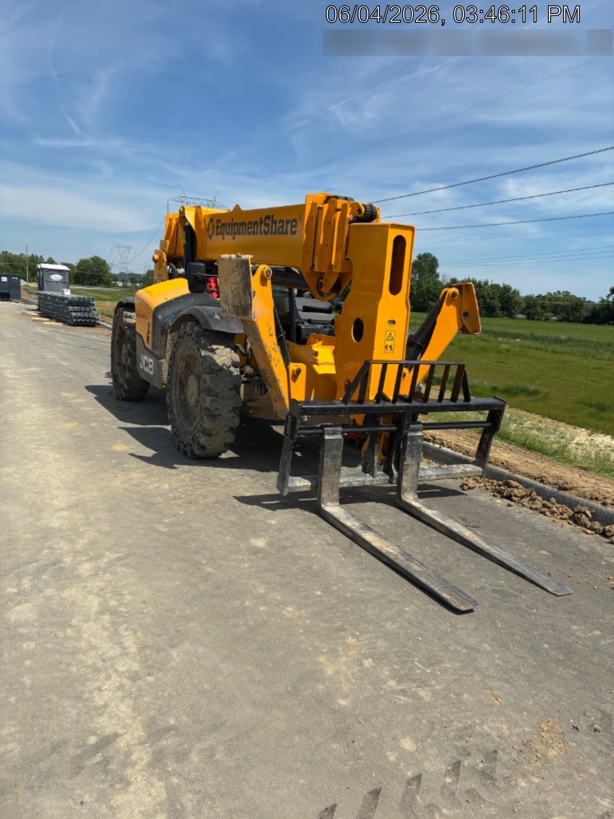 2025 JCB 512-56
