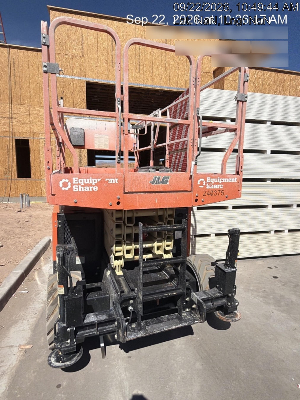 2022 JLG RT3369