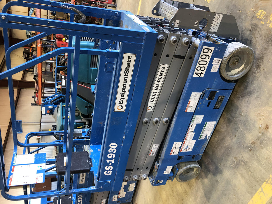 2019 Genie GS-1930 Fixed Rails with Chain Entry