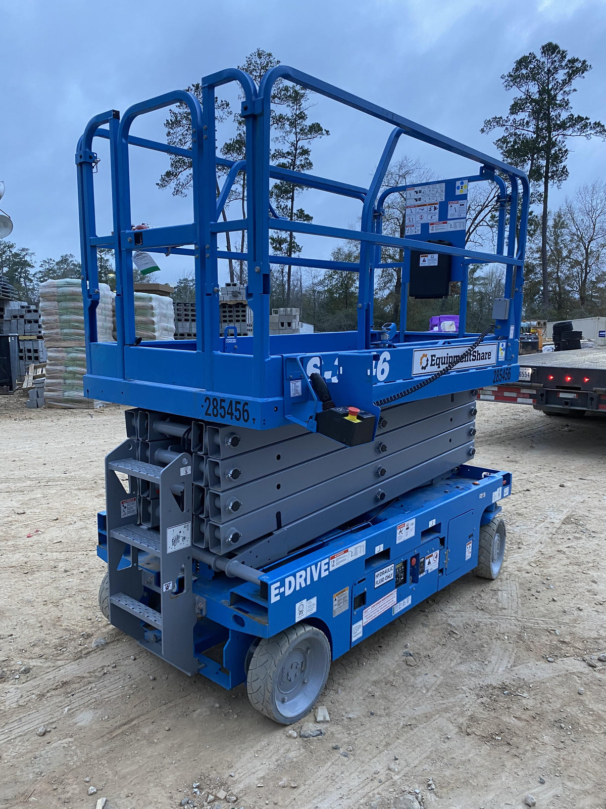 2022 GENIE GS-3246