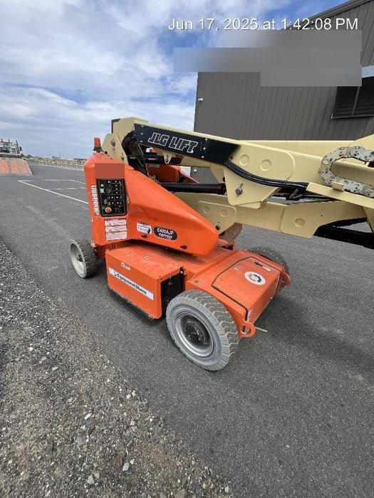 2019 JLG E400AJPN