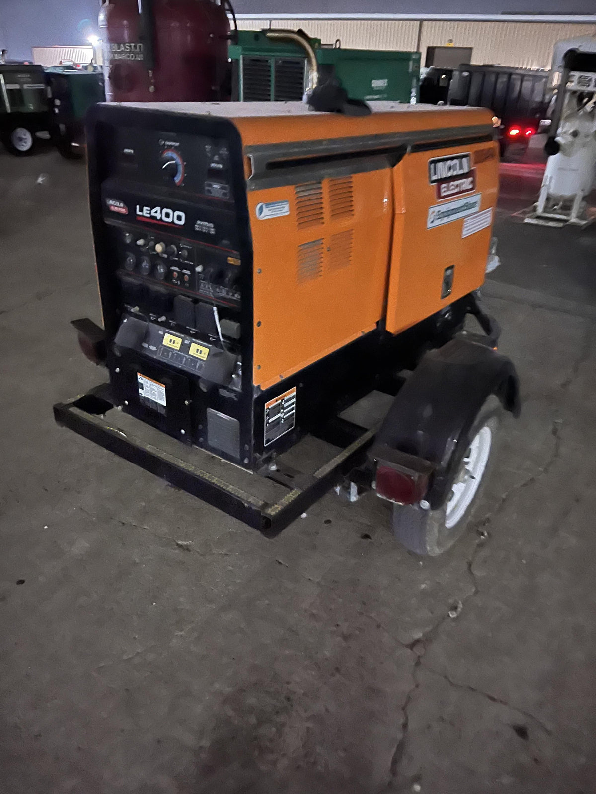 2022 Lincoln Electric LE400 Kubota V1505, Trlr, Cable Rack, Light Kit, ES Decals, T3