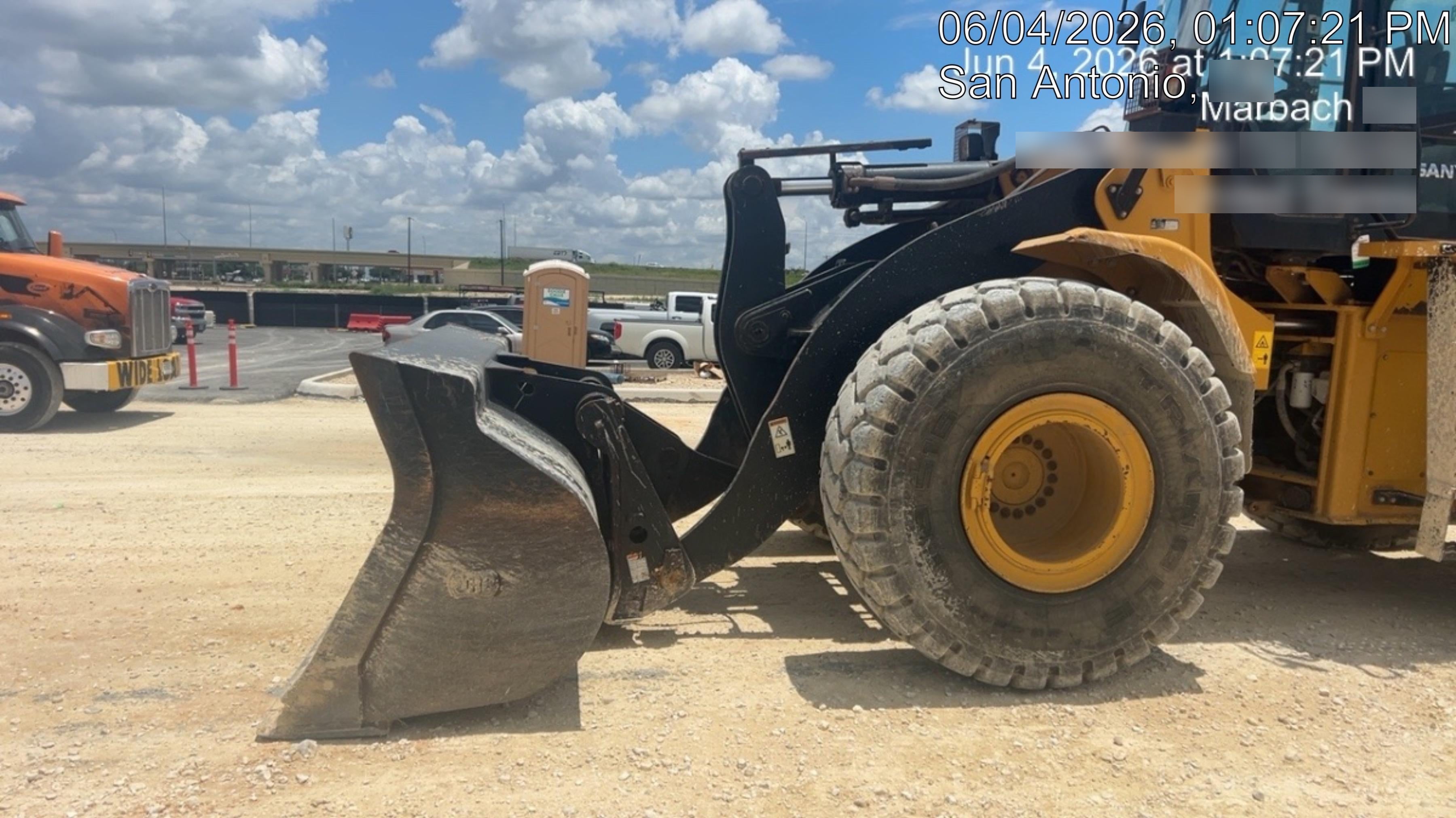 2019 Sany SW405K Standard, JRB Hydraulic QC, 4yrd Bucket, Standard Carriage, 72" Tines - SW405-00A